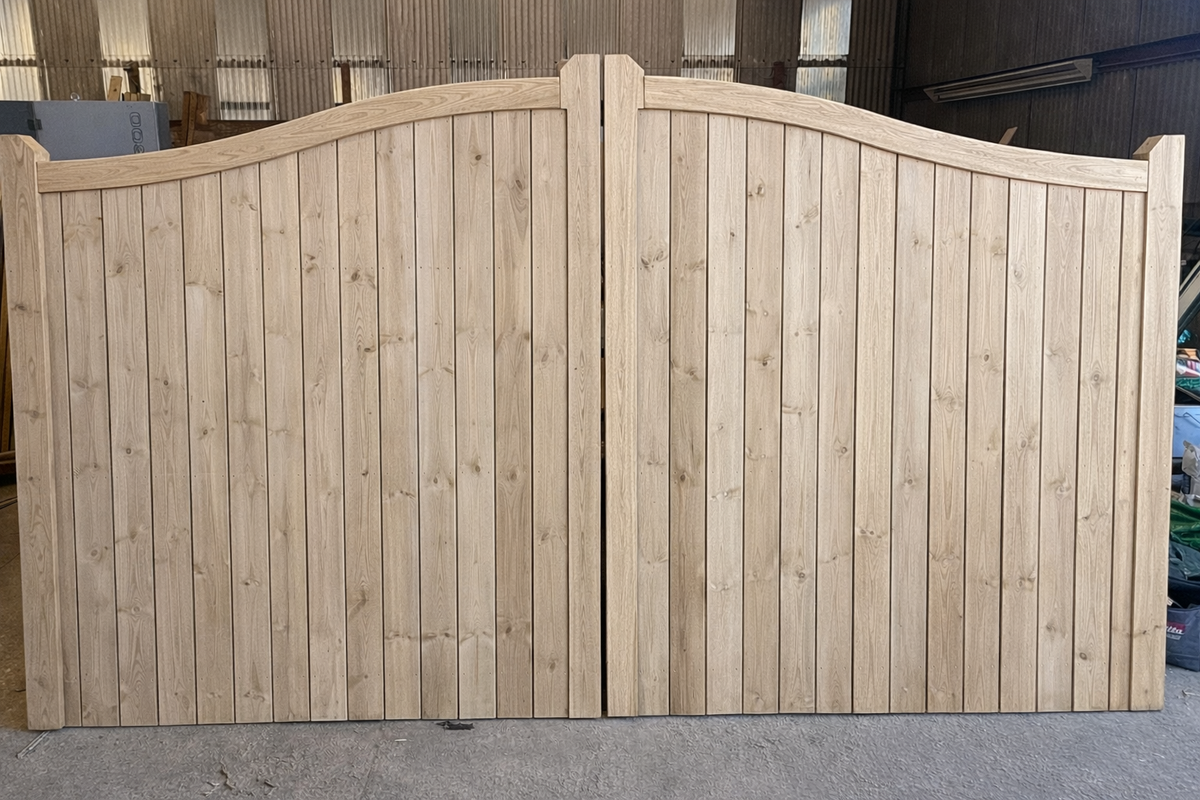 The Dedham Driveway Gate Range